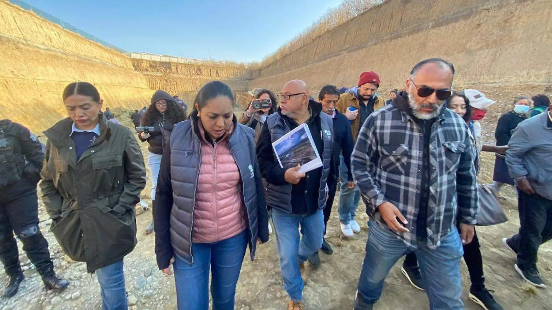 Muestreos de agua y suelo para verificar qué tanto los lixiviados del relleno sanitario de Cholula han contaminando la zona